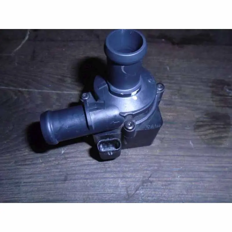 čerpadlo vodní AUDI Q5 80A 3,0 TDI06H121601P Značkový