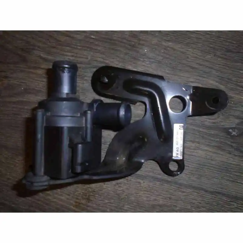 čerpadlo vodní VW Golf VII 5G0 1,6 TDI5Q0121599P Dokud Zásoby Vydrží