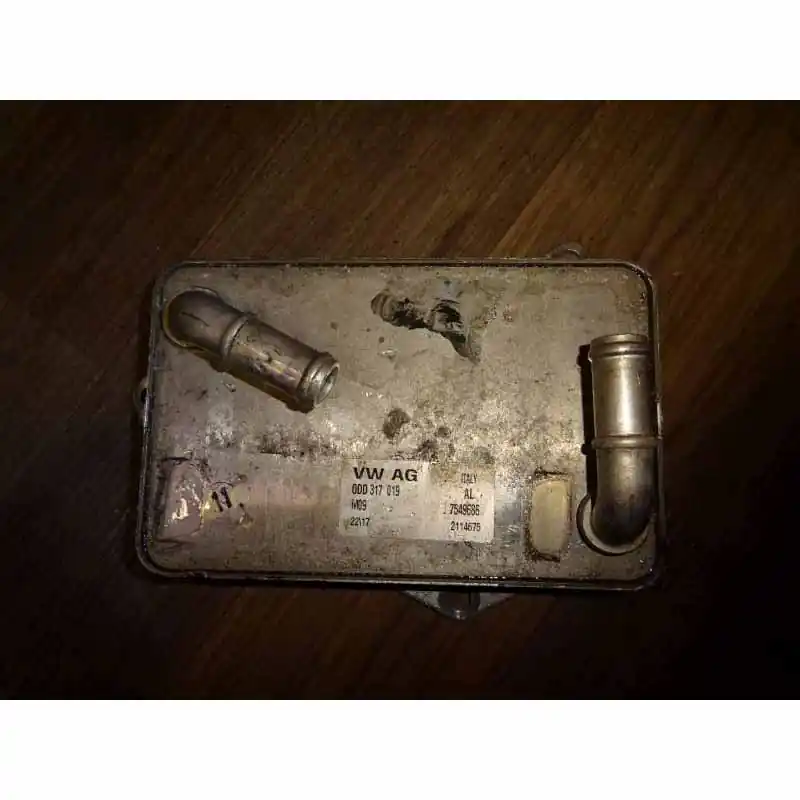 chladič oleje převodovky VW Passat B8 3G0 TEC 6A0DD317019 Autentický