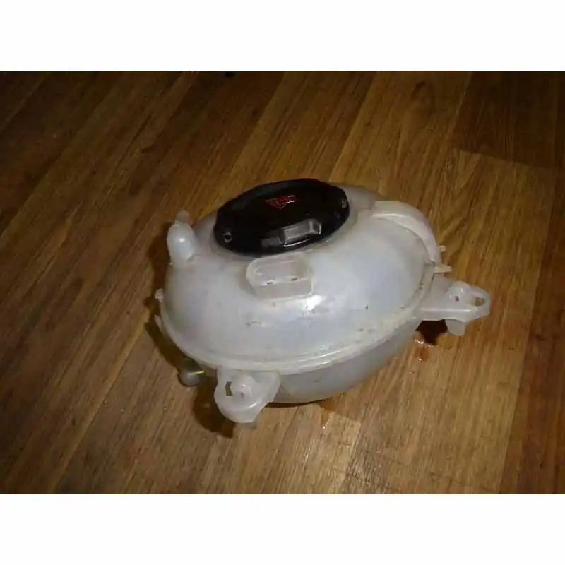 Autentický vyrovnávací nádobka VW Passat B8 3G0 1,4 TSi Hybrid 115 KW5Q0121407H