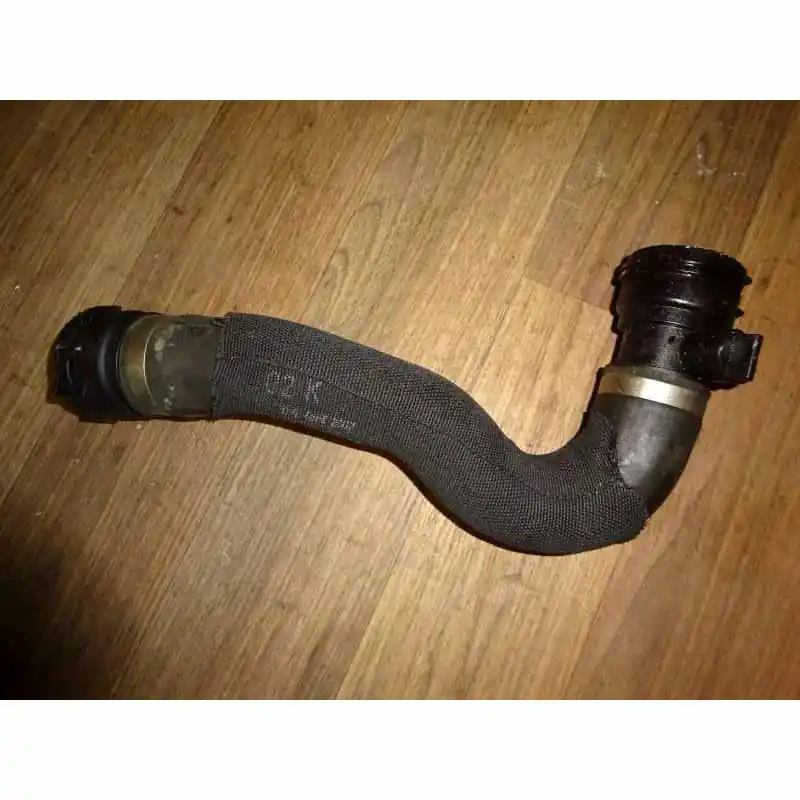 hadice vodní AUDI Q5 8R0 3,2 FSi 199 KW8R0121056B Cenově Výhodný