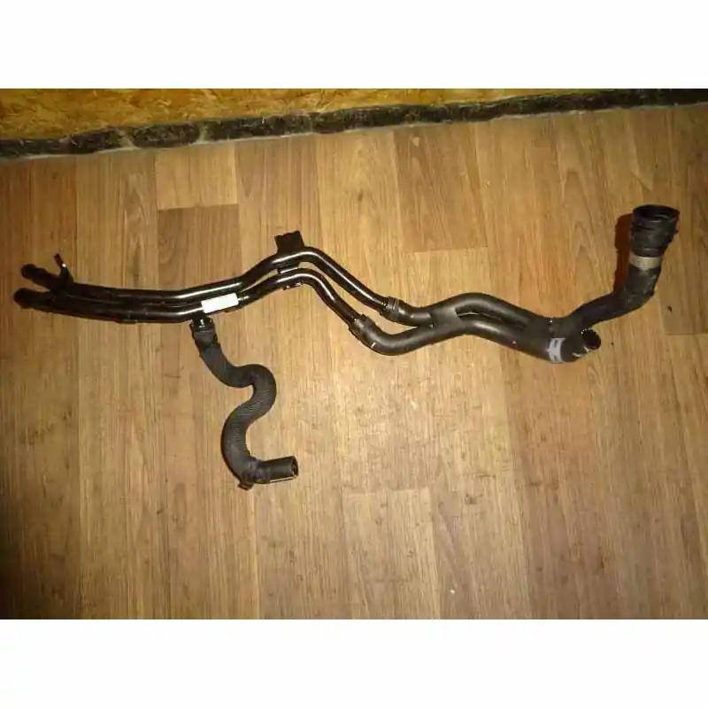 Výhodná Nabídka hadice + trubka vodní VW Passat B8 3G0 1,4 TSi 110 KW5Q0121065H