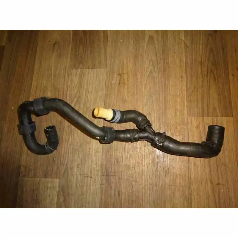 Cenově Výhodný hadice vodní VAG 2,0 TFSi5QF122101AC