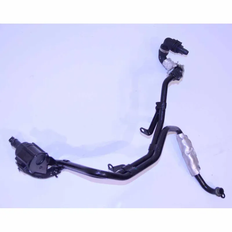 Sleva trubka + čerpadlo vodní AUDI A8 4N0 3,0 TDi 210 KW059121511BF06H121601P