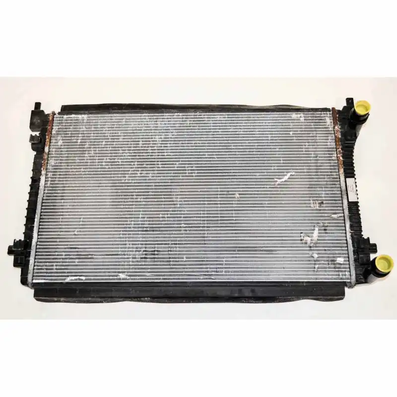 Značkový chladič vodní VAG5Q0121251T5Q0121251HC - rez