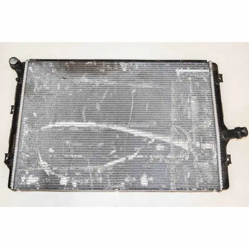 chladič vodní VAG 2,0 TSi/ 1,6/2,0 TDi1K0121251AB Cenový Hit