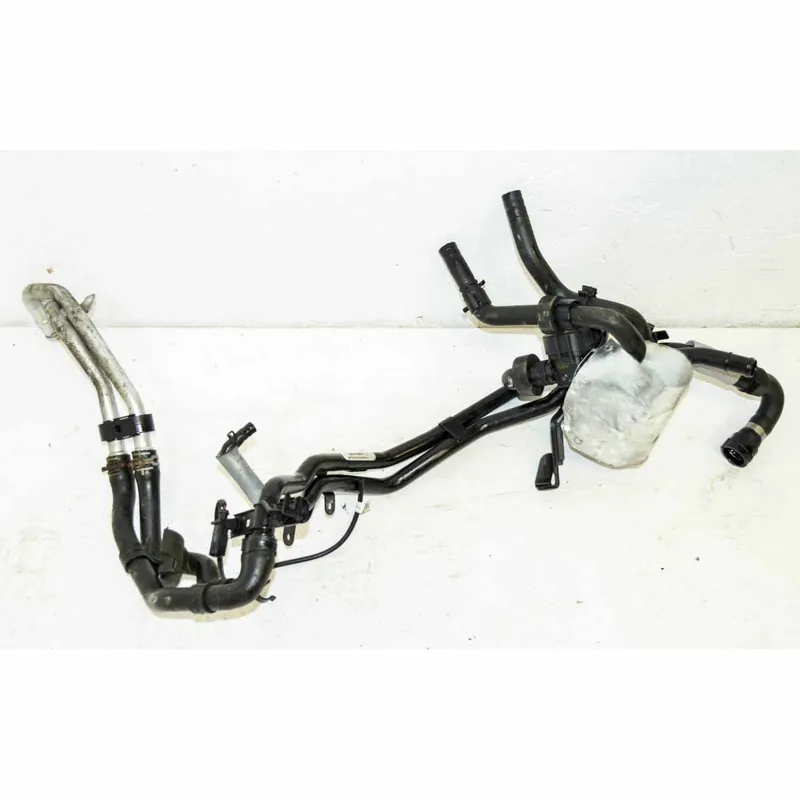 trubka + hadice vodní VW Touareg 7P0 lift 3,0 TDi 150 KW 7P6121070BJ 7P6122073J 7P6122157E Omezená Nabídka