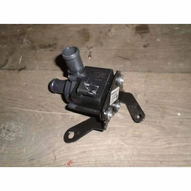 čerpadlo vodní AUDI A5 8W6 F52,0 TDi5Q0965561B04L965559A5Q0965561B - poškozené Akční Nabídka