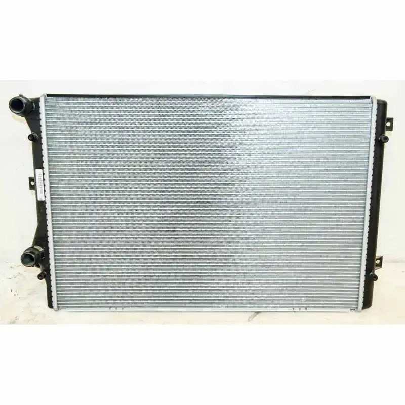 chladič vodní VW Passat CC 3C8 lift 2,0 TFSi 147 KW5K0121253E Sezónní Sleva