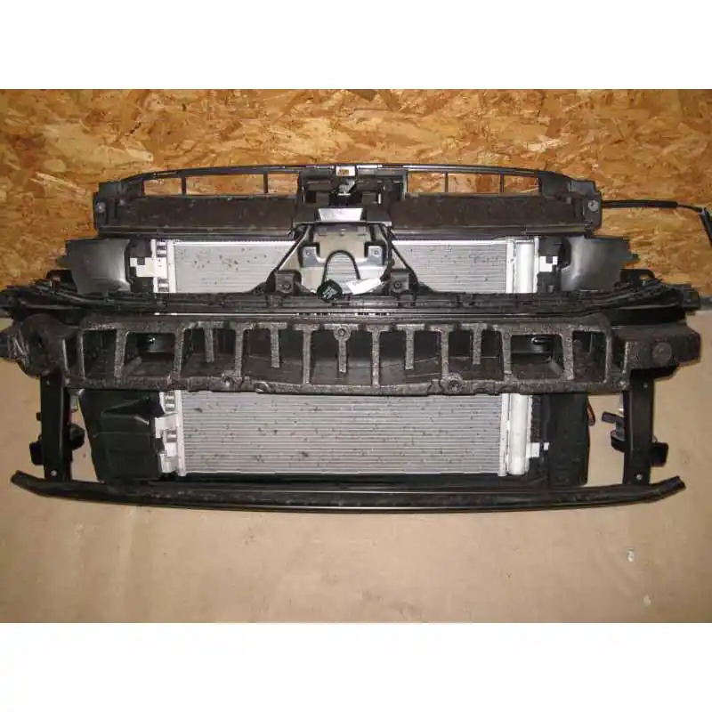 Bezpečná Platba chladičová stěna kompletní VW Passat B8 3G0 2,0 TSI3Q0121205