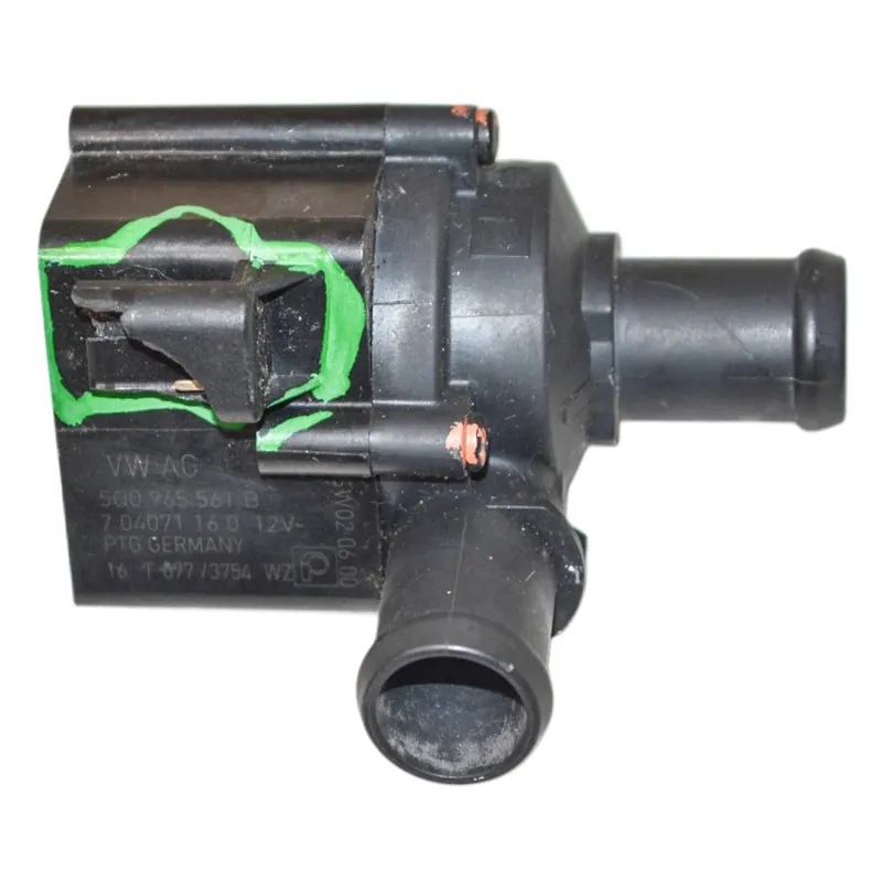 čerpadlo vodní VAG5Q0965561B - poškozený konektor Dokud Zásoby Vydrží