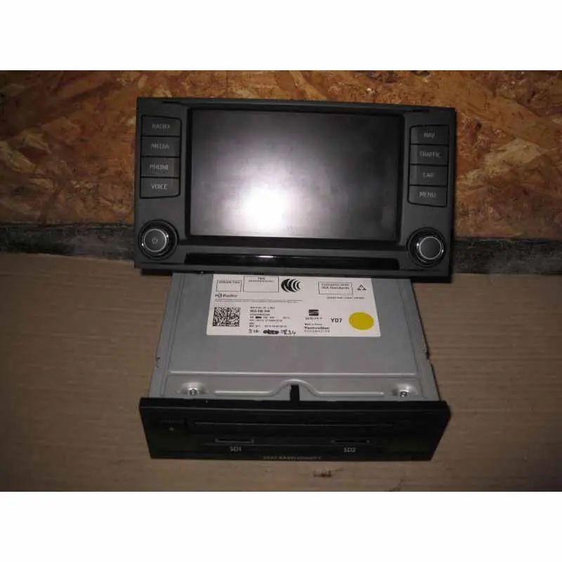 rádio + navigace (řídící jednotka a display) SEAT Toledo 6JA5F0919604A5QA035846 Nová Kolekce