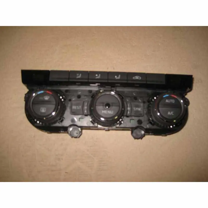 klimatronic ŠKODA Superb III 3V03V0907044AQYMS Objednat Nyní