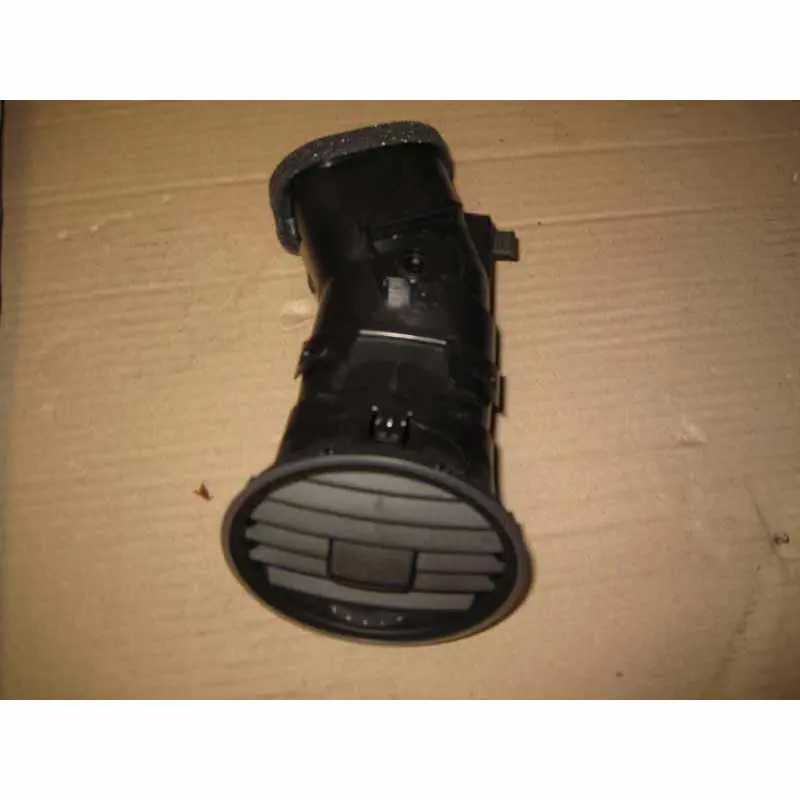 Top Prodej výdech ventilace pravý VW New Beetle 5C5 5C5819704E