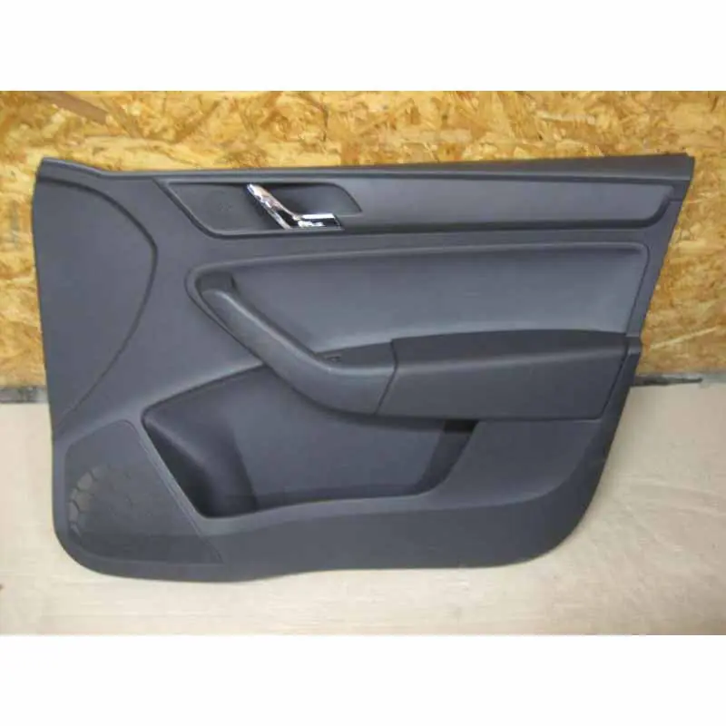 tapecírunk dveří pravý přední ŠKODA Rapid 5JA Akční Nabídka