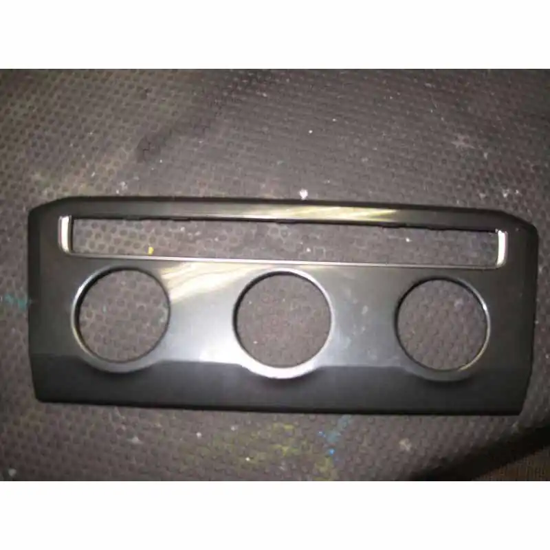 Časově Omezené rámeček klimatronic VW Tiguan 5NA 2016->5NB820073