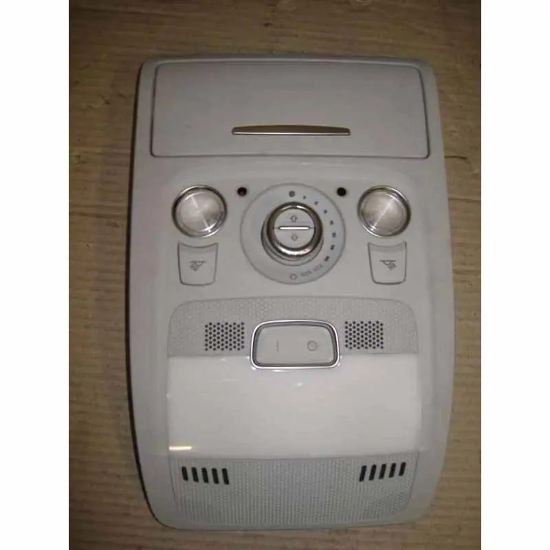 Horká Nabídka stropní světlo přední AUDI A4 lift 8K08T0947135BKET1