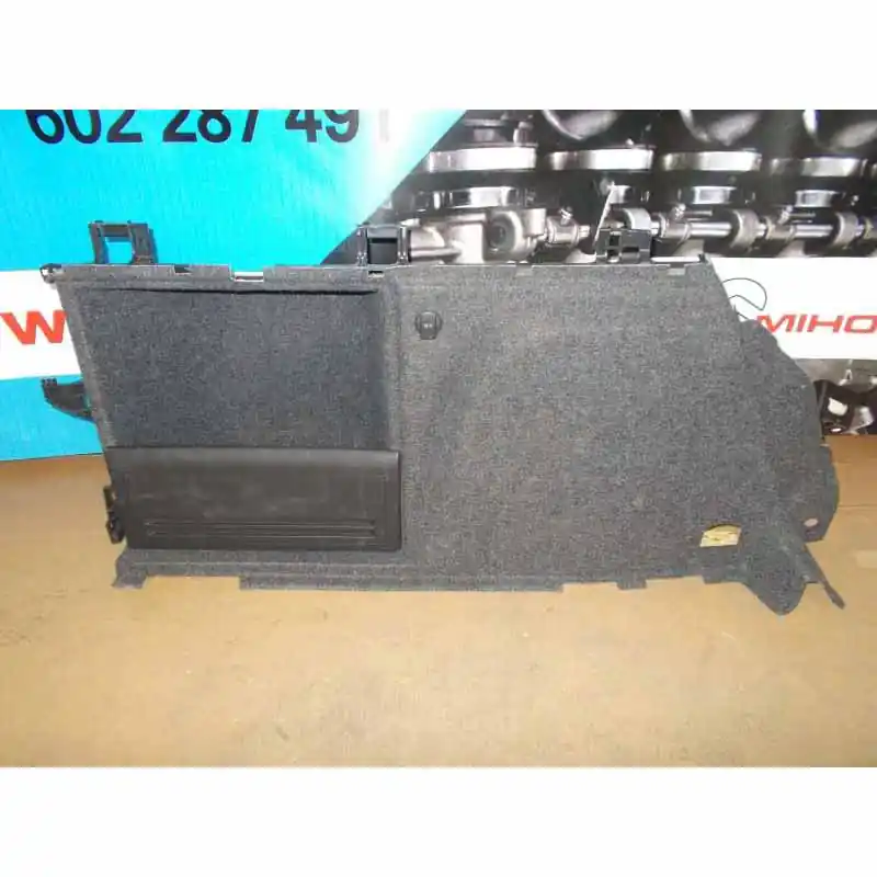 výplň kufru levá ŠKODA Superb II 3T0 combi3T98674271BS Víkendová Akce