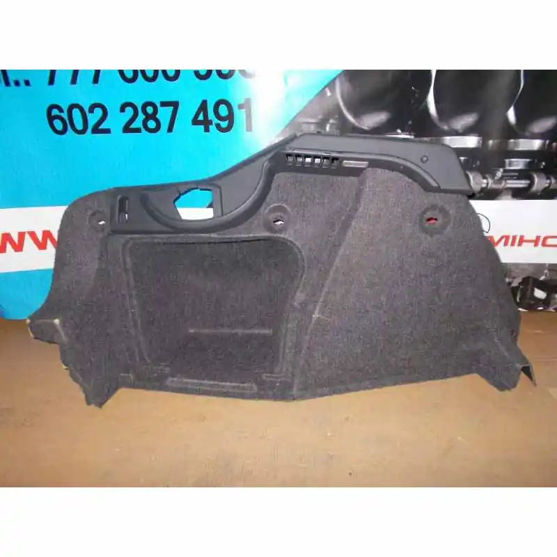 Kup Teď výplň kufru levá ŠKODA Superb II 3T0 sedan3T5867427G1BS