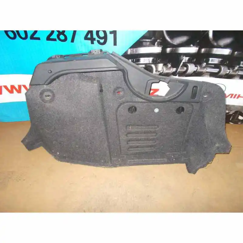 Akce výplň kufru pravá ŠKODA Superb II 3T0 sedan3T5867428H1BS