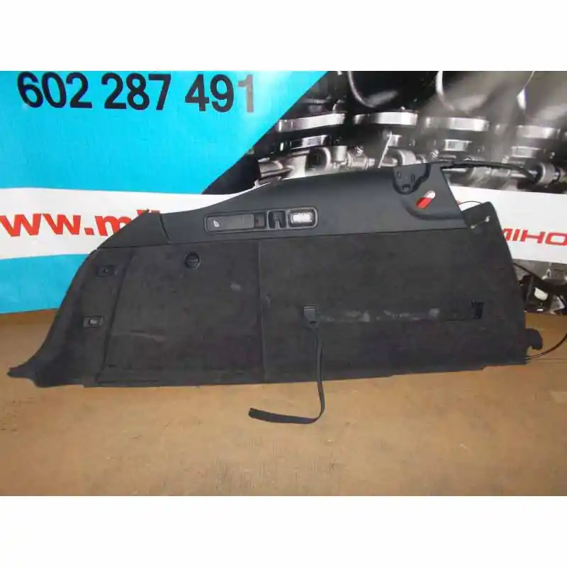 Zlevněný výplň kufru levá AUDI A6 4G0 combi4G9863879