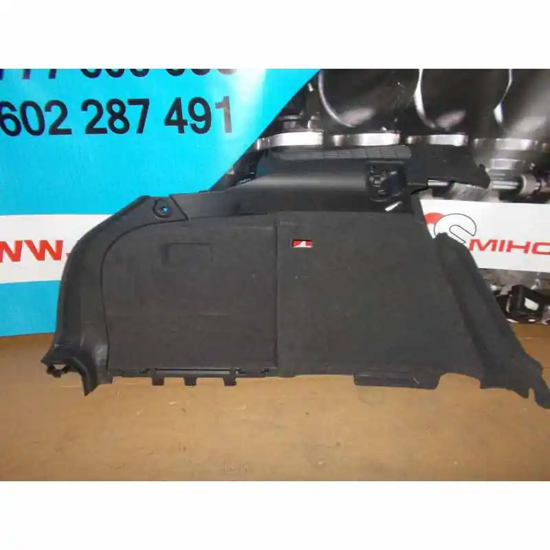 Aktuální výplň kufru levá AUDI A4 8K0 combi8K9863879DYEJ