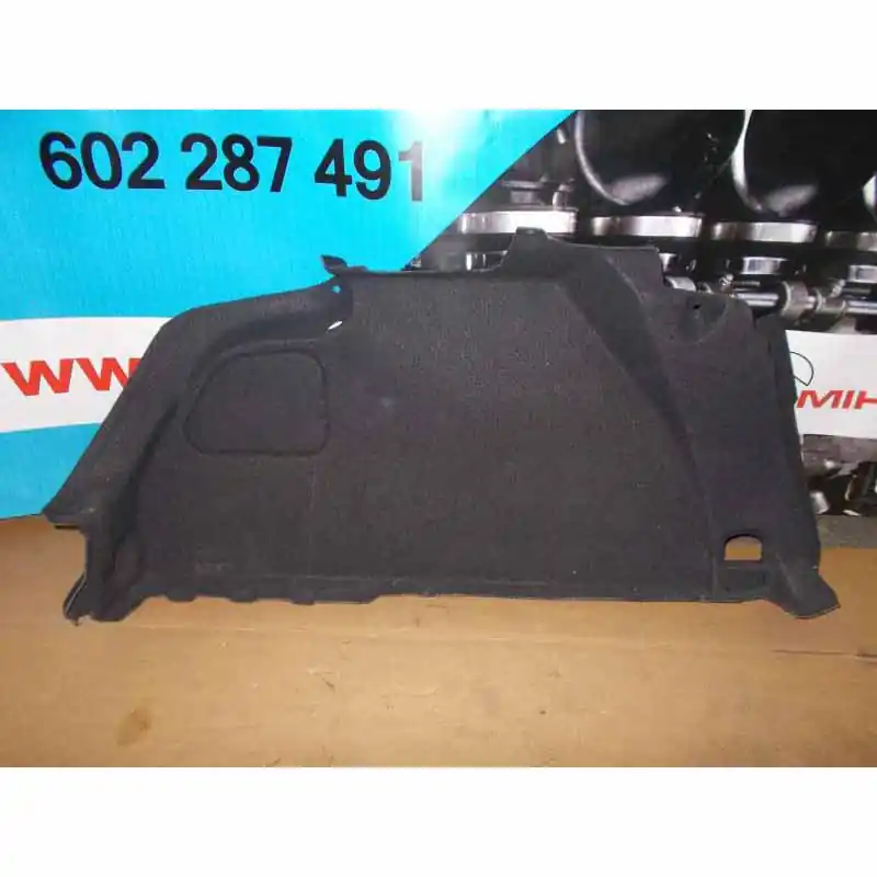 výplň kufru levá VW Passat CC 3C83C8867427B8W4 Hit Sezóny