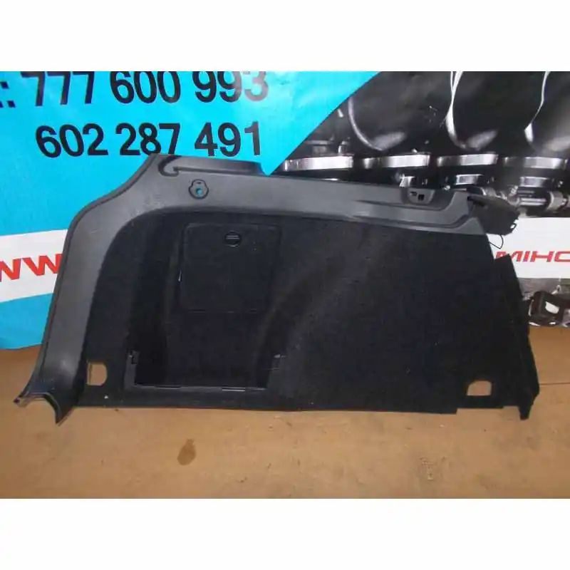 Značkový výplň kufru levá VW Passat B6 3C0 combi3C9867427AKFEE