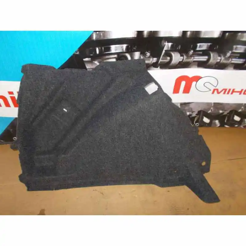 Aktuální výplň kufru levá VW Golf VI 5K0 HB5K6867427A