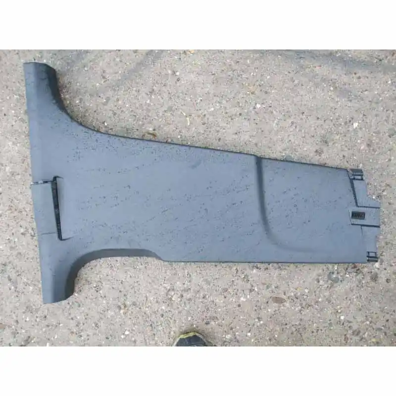 Akční Nabídka panel sloupku B spodní pravý VW Tiguan 5N05N0867292 82V