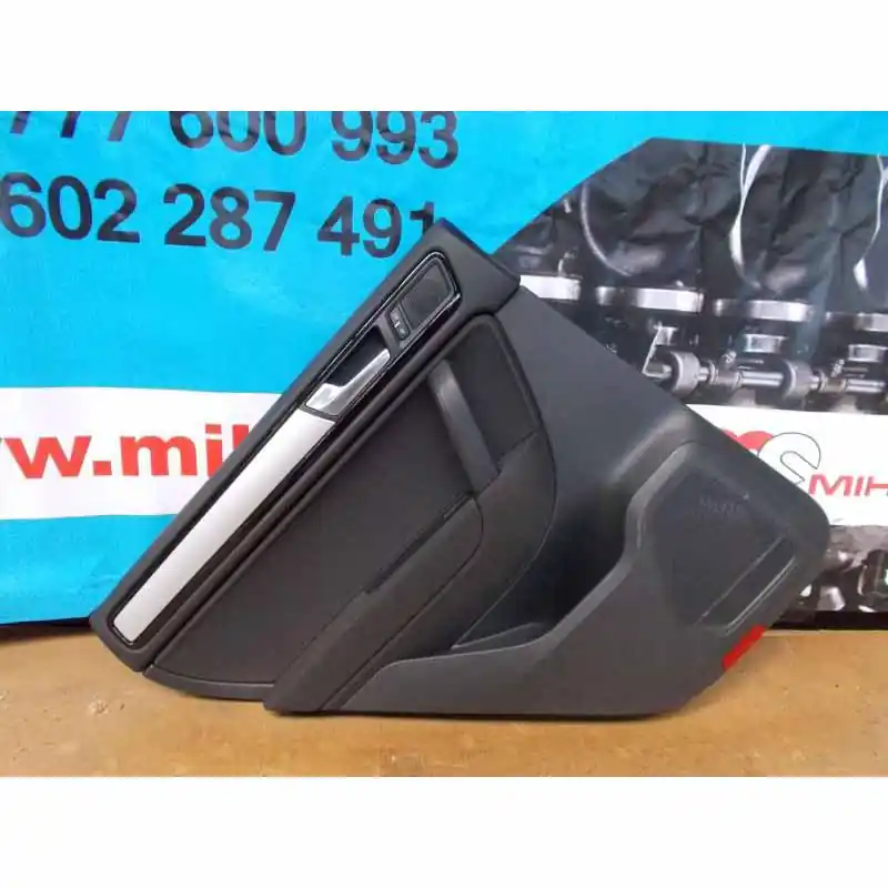 Akce tapecírunk dveří levý zadní VW Touareg 7P07P6867211F