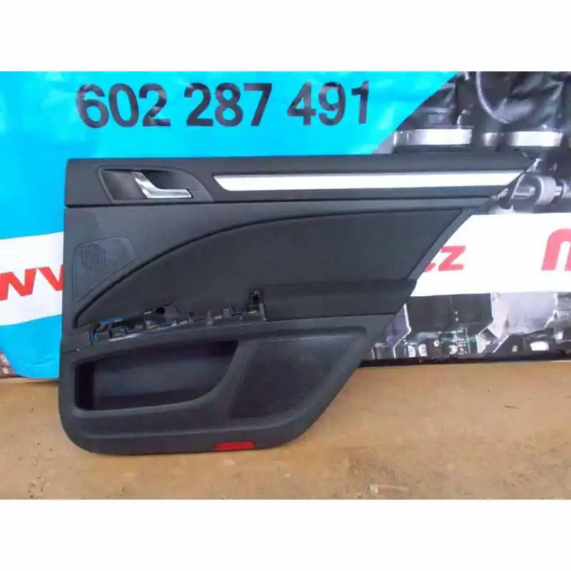 tapecírunk dveří pravý zadní ŠKODA Superb II 3T0 sedan3T5867210EB Odeslání Ihned