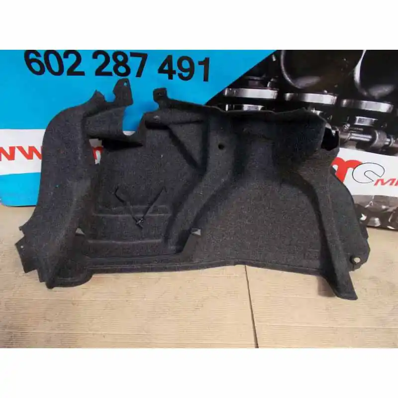 výplň kufru levá VW Jetta 5C0 2011->5C6867427Q1BS Tovární Cena