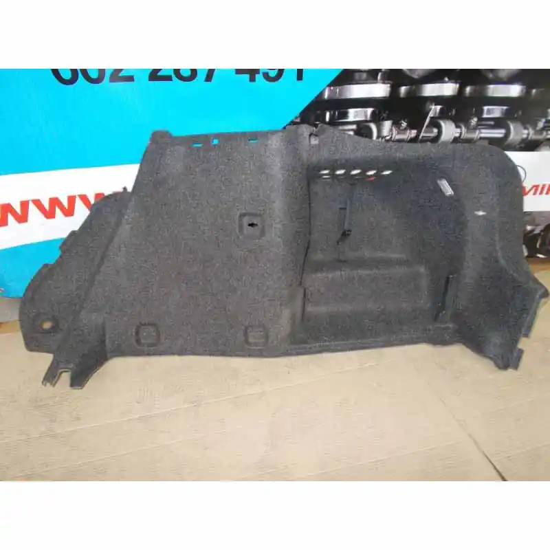 výplň kufru pravá ŠKODA Octavia III 5E0 2013- sedan5E5867428F Ihned K Objednání