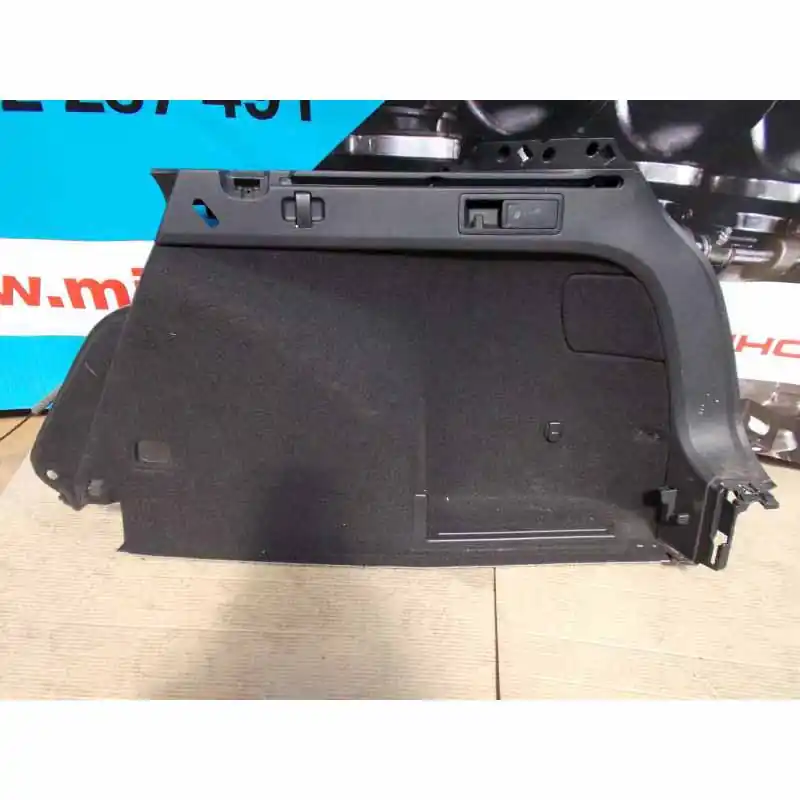 výplň kufru pravá VW Golf VII 5G0 combi5G9867428AC Akce