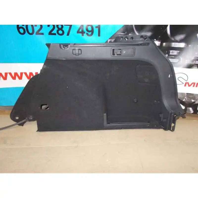 Vrácení Zdarma výplň kufru pravá VW Golf VII 5G0 2013- combi5G9867428AB CA9