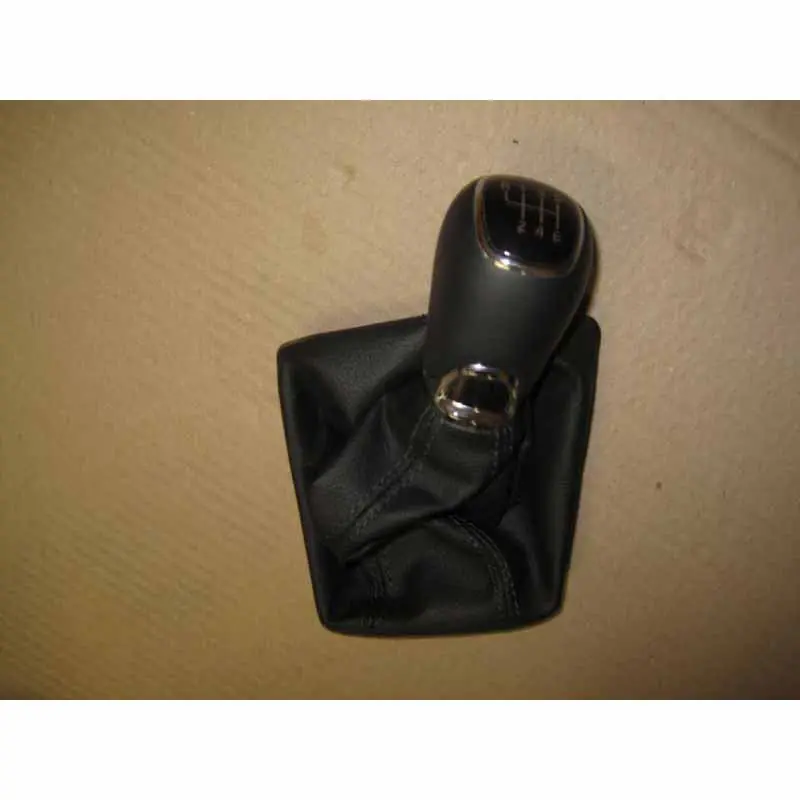 manžeta řadící páky - manuál 6S ŠKODA Octavia III 5E05E1711113M - poškozený rámeček Odeslání Ihned