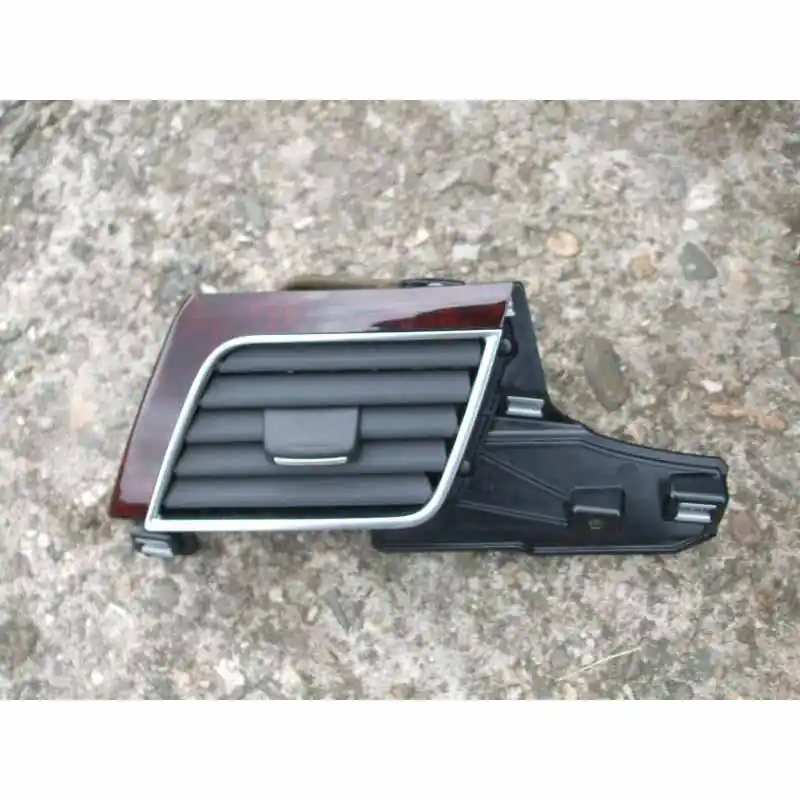 Cenově Výhodný výdech ventilace levý AUDI A8 4H04H1820901A