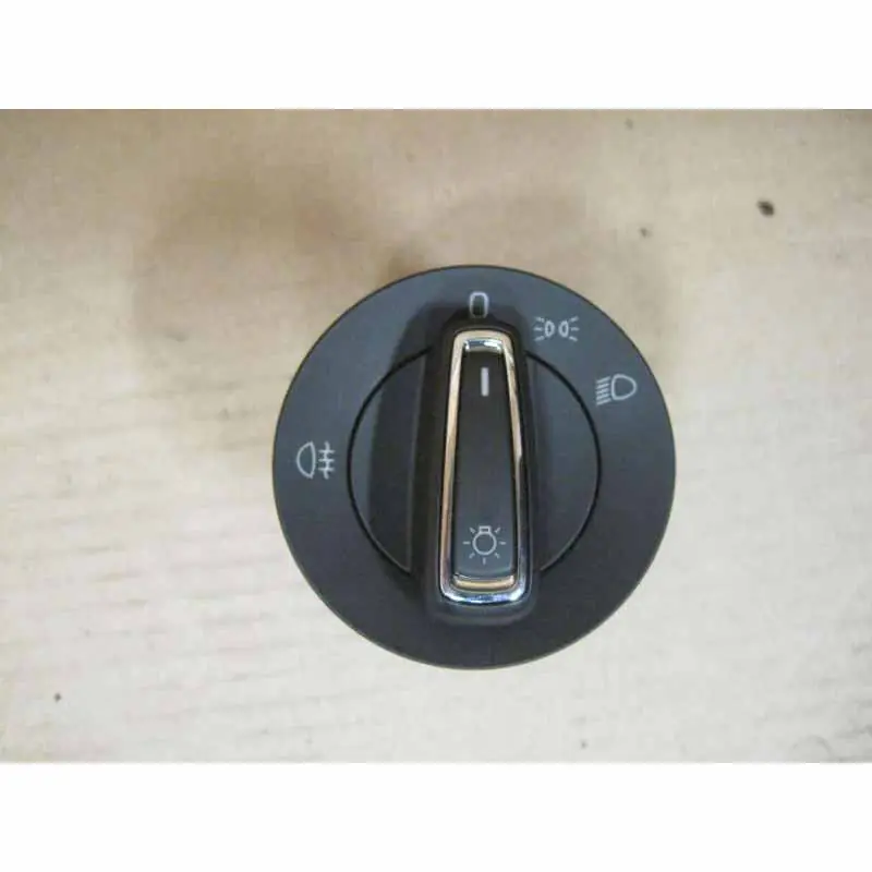 Nejprodávanější spínač světel ŠKODA Superb III 3V03V0941431B