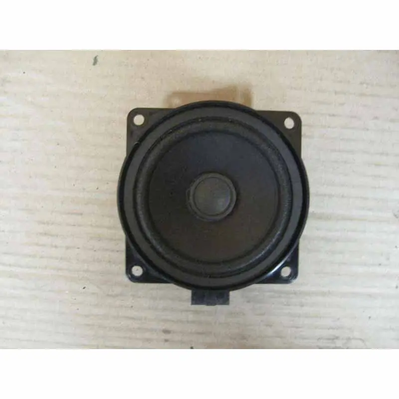 Bezpečná Platba reproduktor středový ŠKODA Superb III 3V03V0035411E