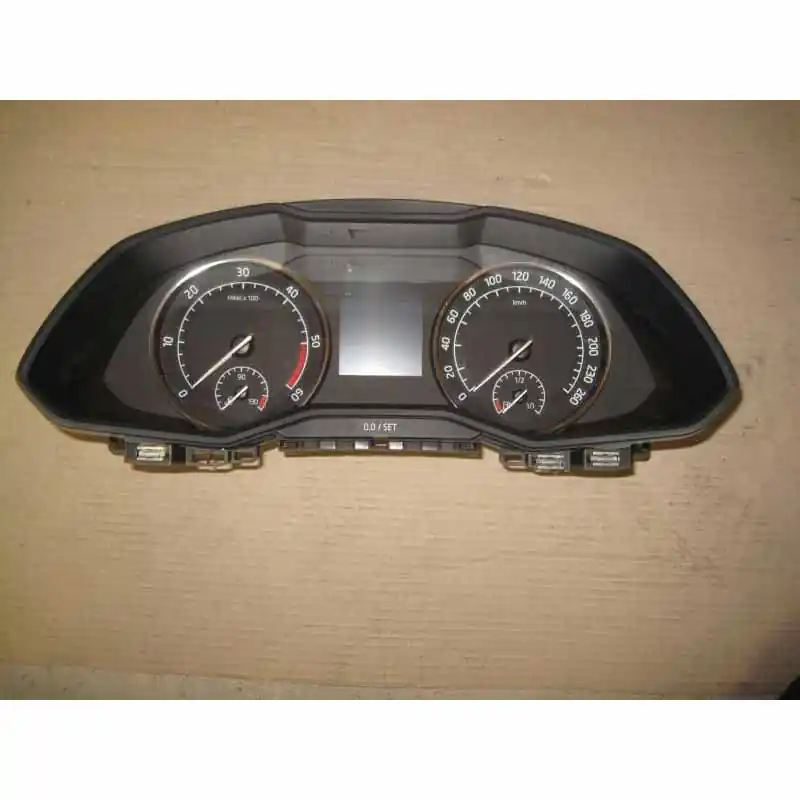 přístroje ŠKODA Superb III 3V0 2,0 TDI3V0920741 Nová Kolekce