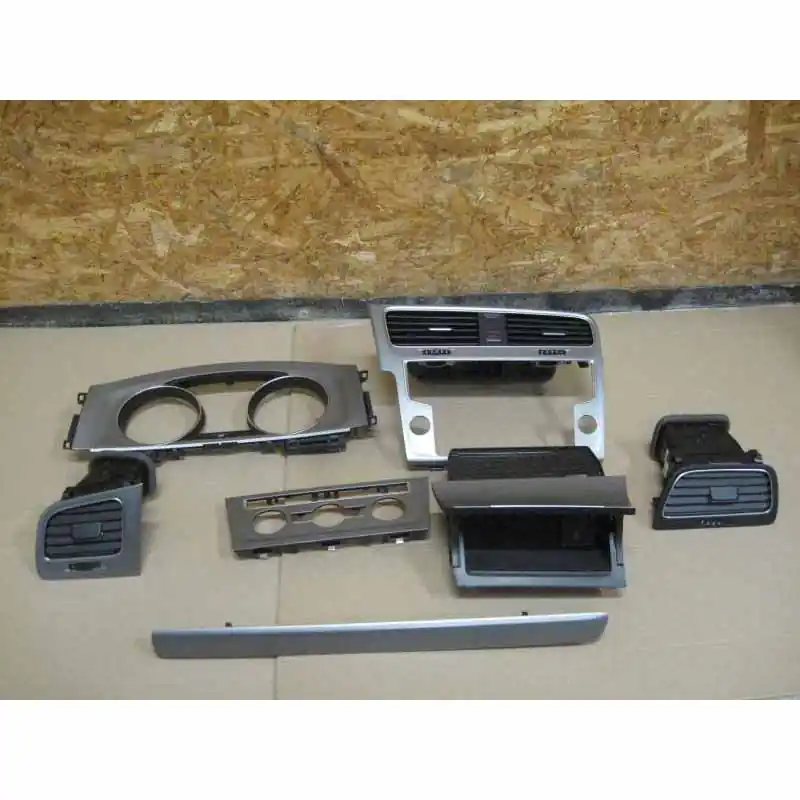 Vrácení Zdarma dekorace palubní desky VW Golf VII 5G0