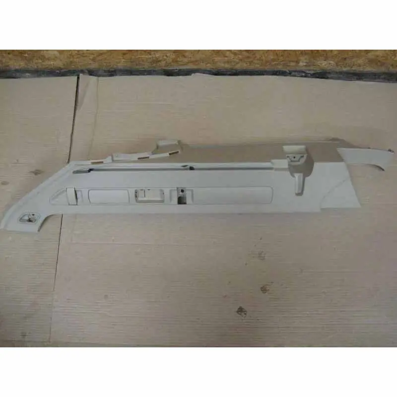 díl dosedací plast kufru levý ŠKODA Superb III 3V03V9867761WC4 Must-Have