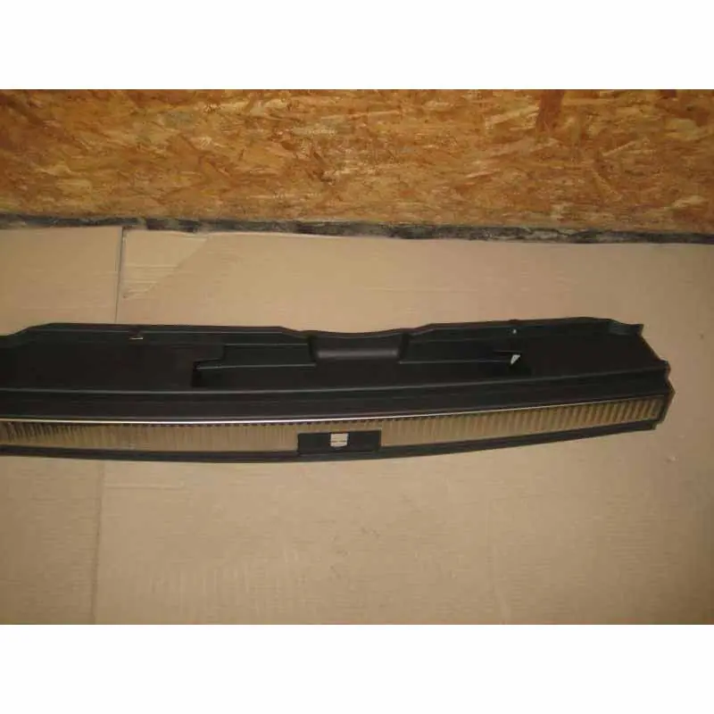 kryt zámku kufru ŠKODA Superb III 3V0 combi3V9863459 9B9 Dokud Zásoby Vydrží