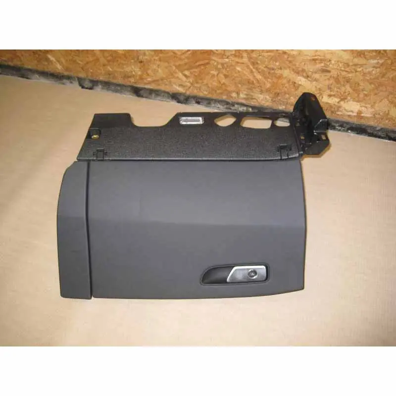 kastlík spolujezdce AUDI Q7 4M0 16->4M1857035E25D Pouze Dnes