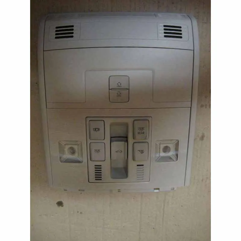 Tovární Cena stropní světlo přední VW Golf Sportsvan 510 510867591A