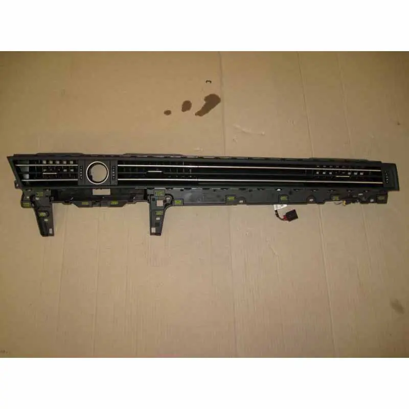 výdechy ventilace (středový + pravý) VW Passat B8 3G03G18584161QB - matné Přímo Od Výrobce