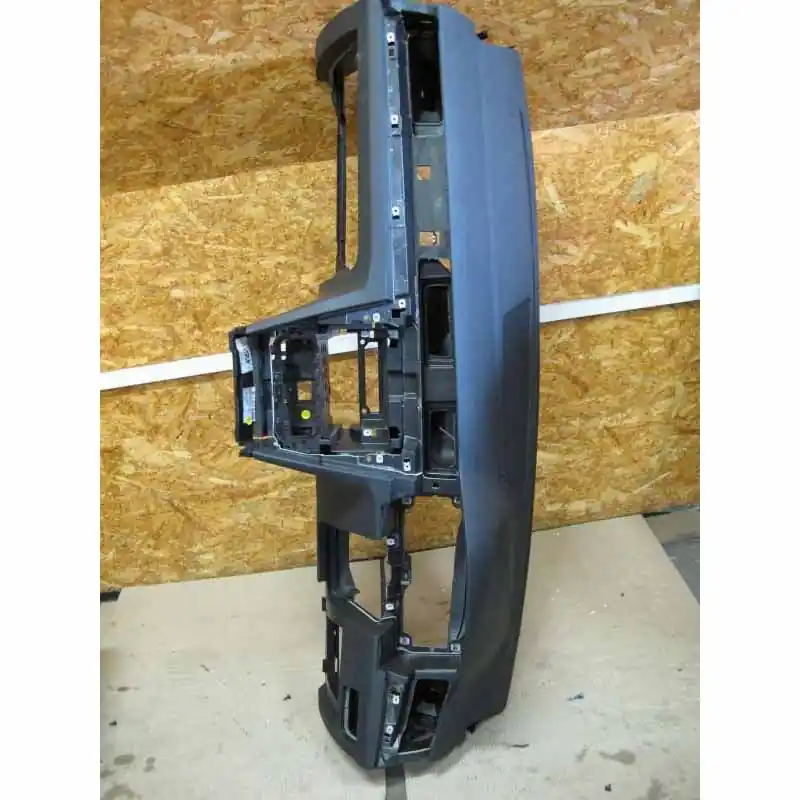 Cenový Hit palubní deska VW Passat B8 3G03G2857003 - anglický model