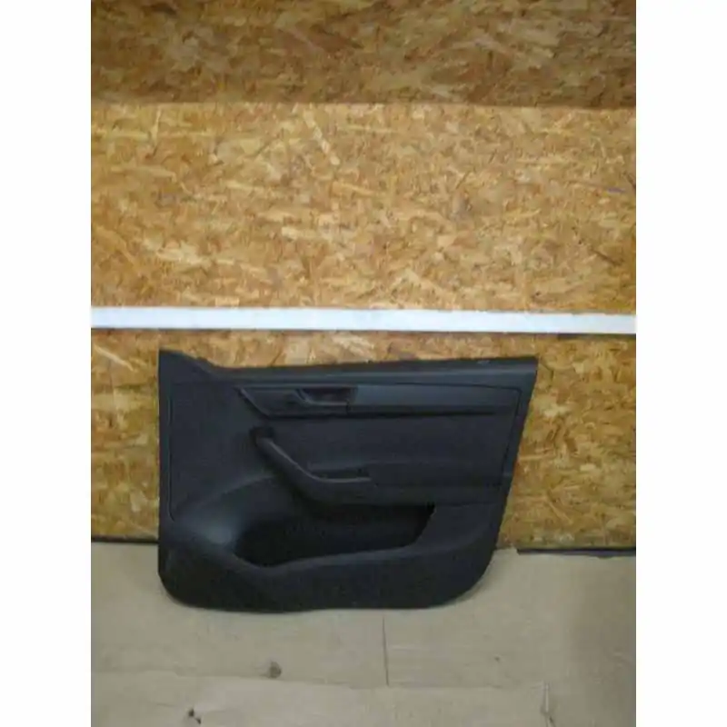 Jen Po Omezenou Doba tapecírunk dveří pravý přední ŠKODA Fabia III 6V0