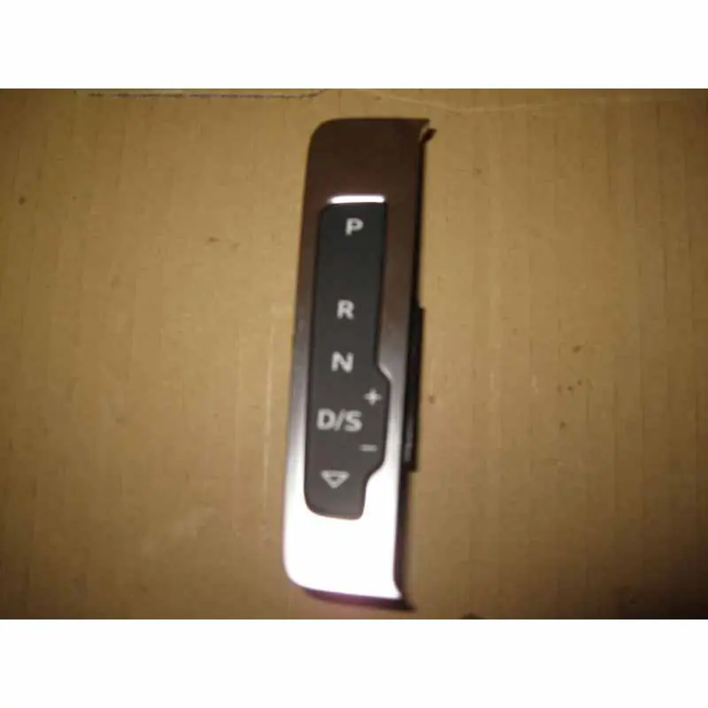 ukazatel řadící páky (řazení) DSG AUDI A3 8V08V1713463A Hit Sezóny